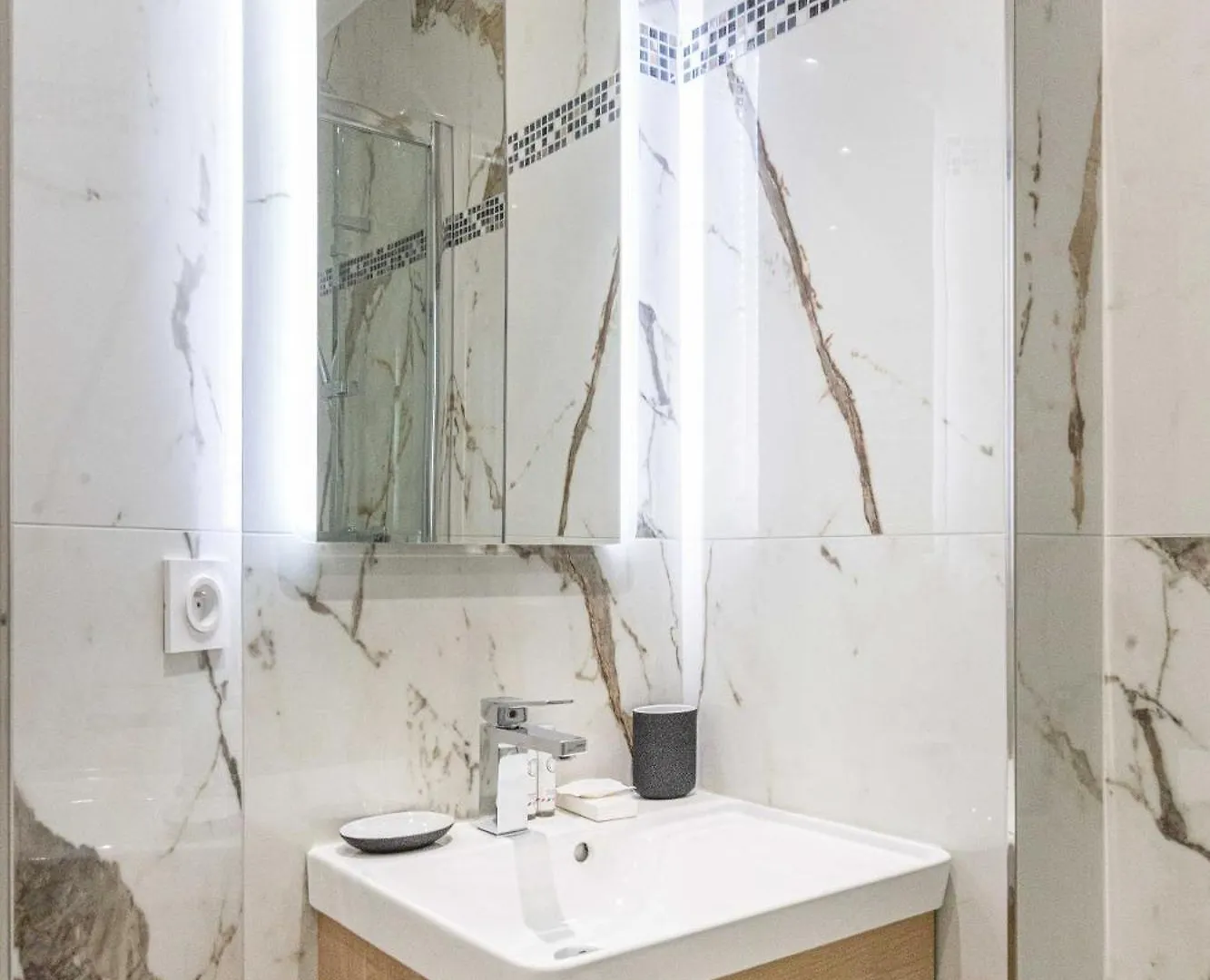 Bright & Charming Apartment - 1Br-4P - Montmartre Paris