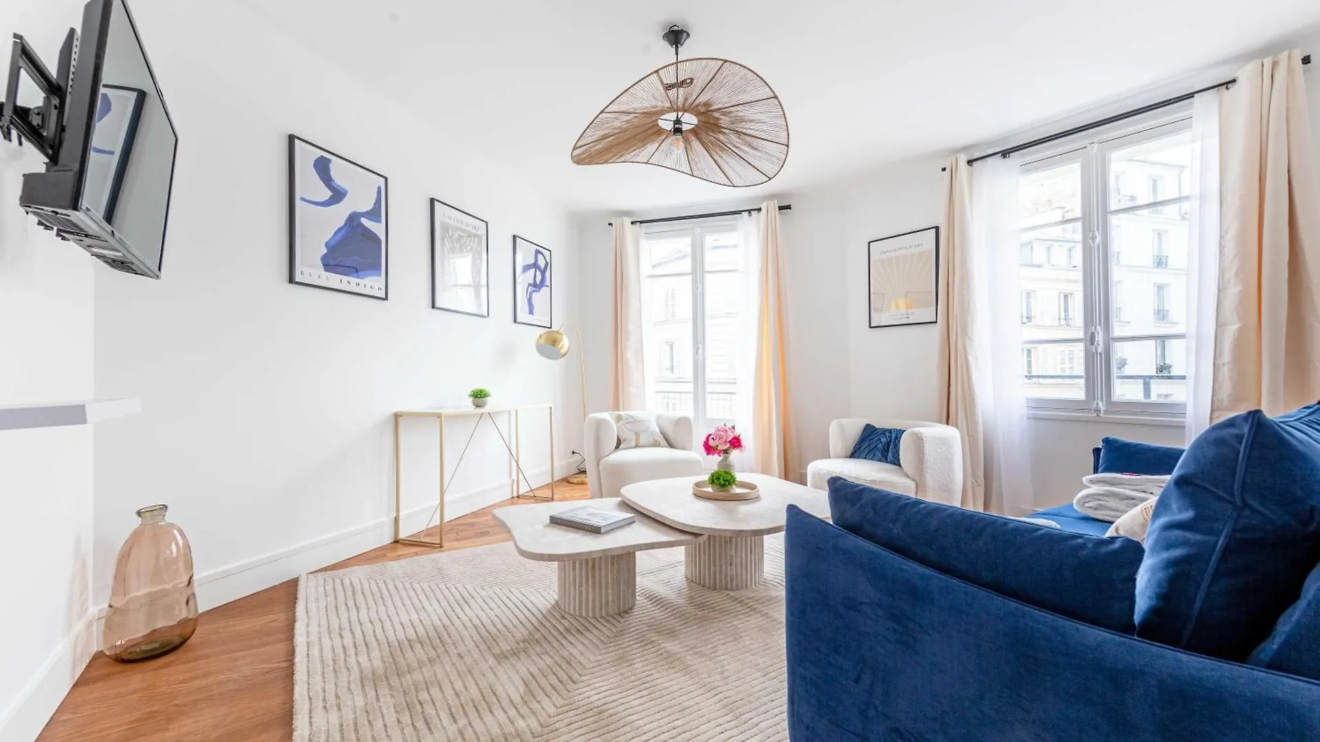 Bright & Charming Apartment - 1Br-4P - Montmartre Paris France