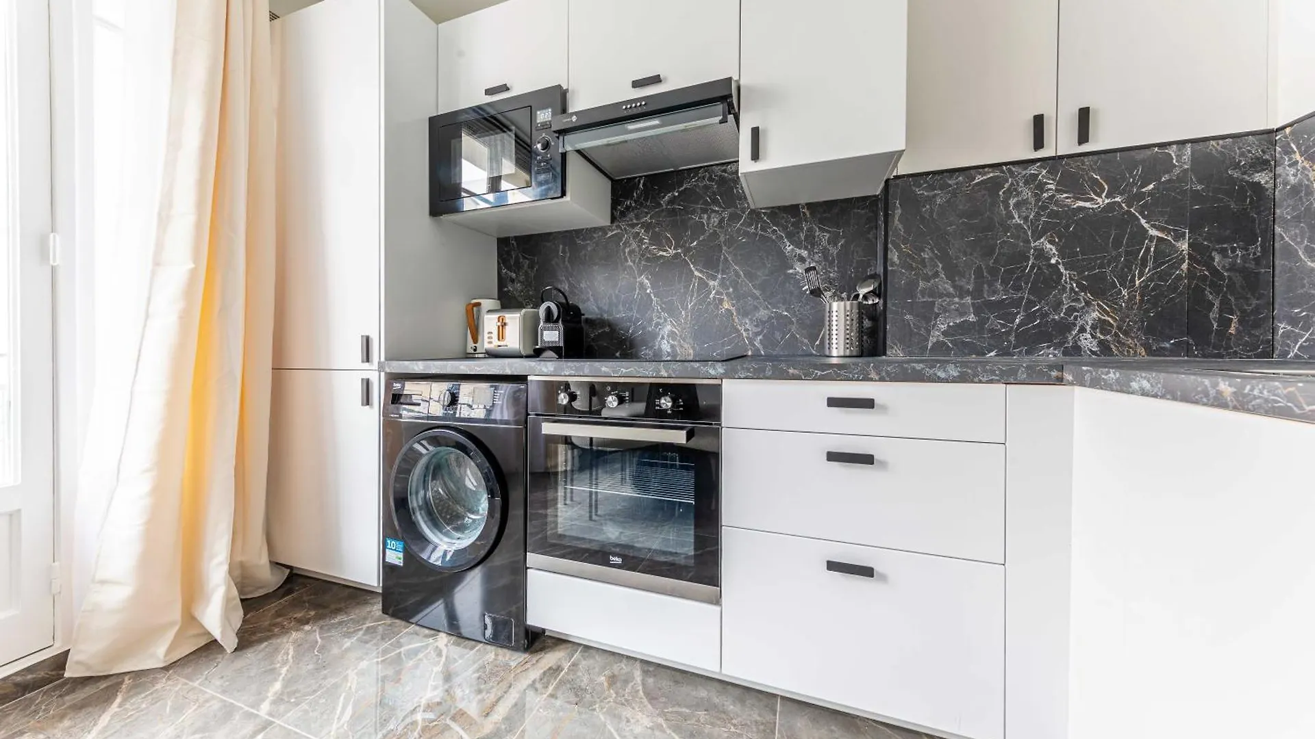 Bright & Charming Apartment - 1Br-4P - Montmartre Paris
